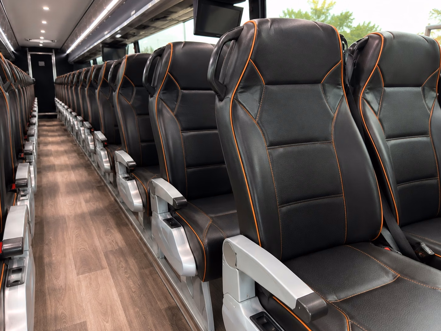 coachbuslakeland com is the smart way to book a charter bus for lakeland prom night