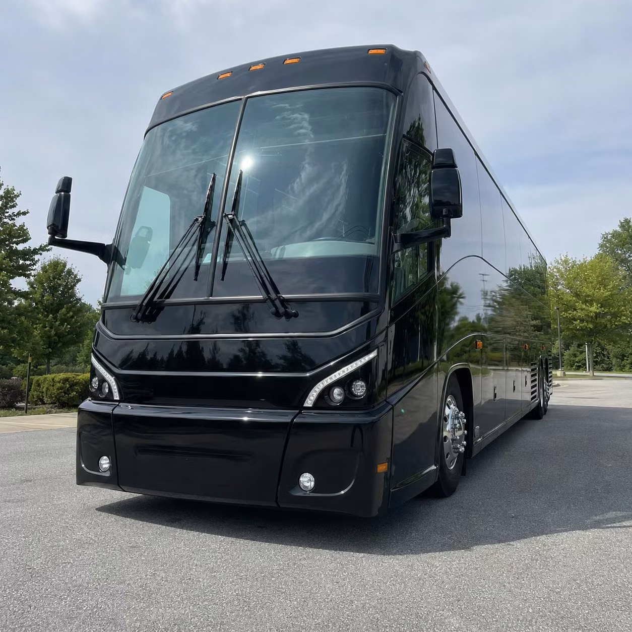 coachbuslakeland com will help you coordinate recurring government and military shuttle programs in lakeland