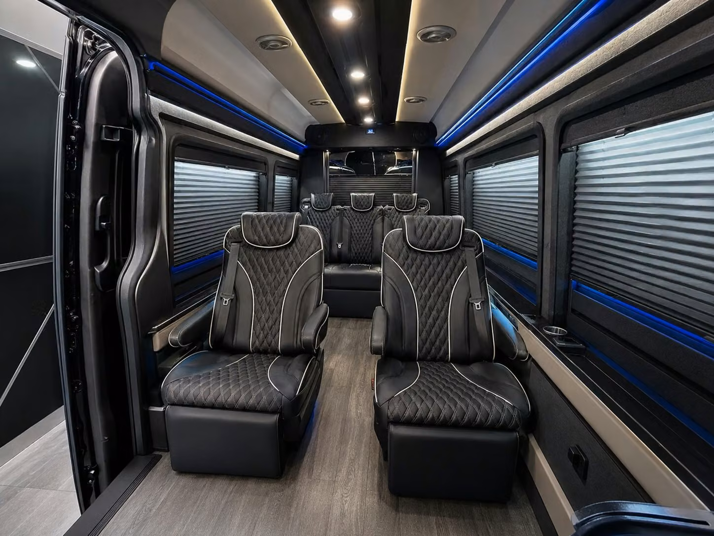 corporate and convention airport shuttles for lakeland business travelers