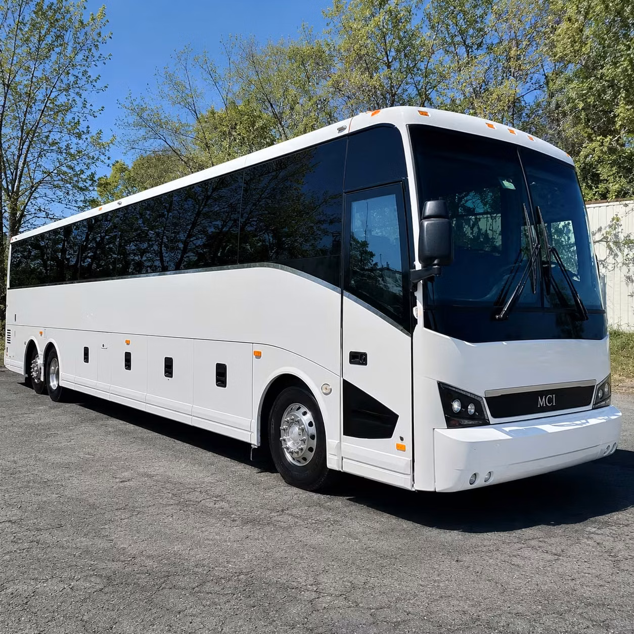 on the way to amalie arena let a bus handle i 4 for your group