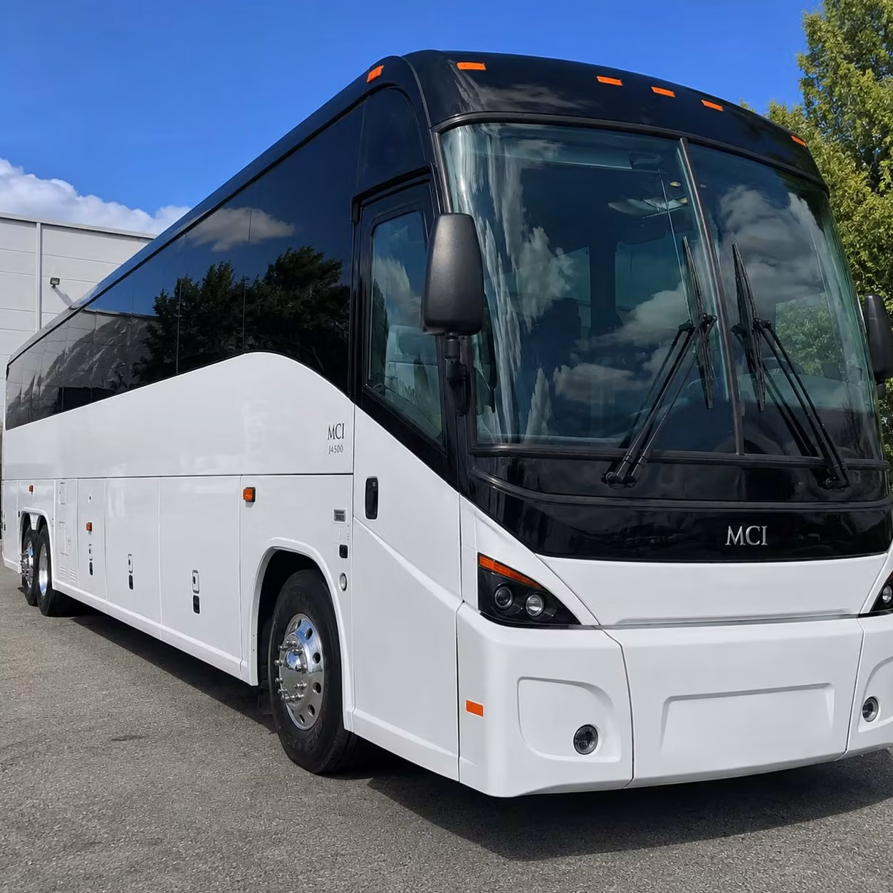 shuttle your lakeland workforce between off site parking and the worksite without the headache